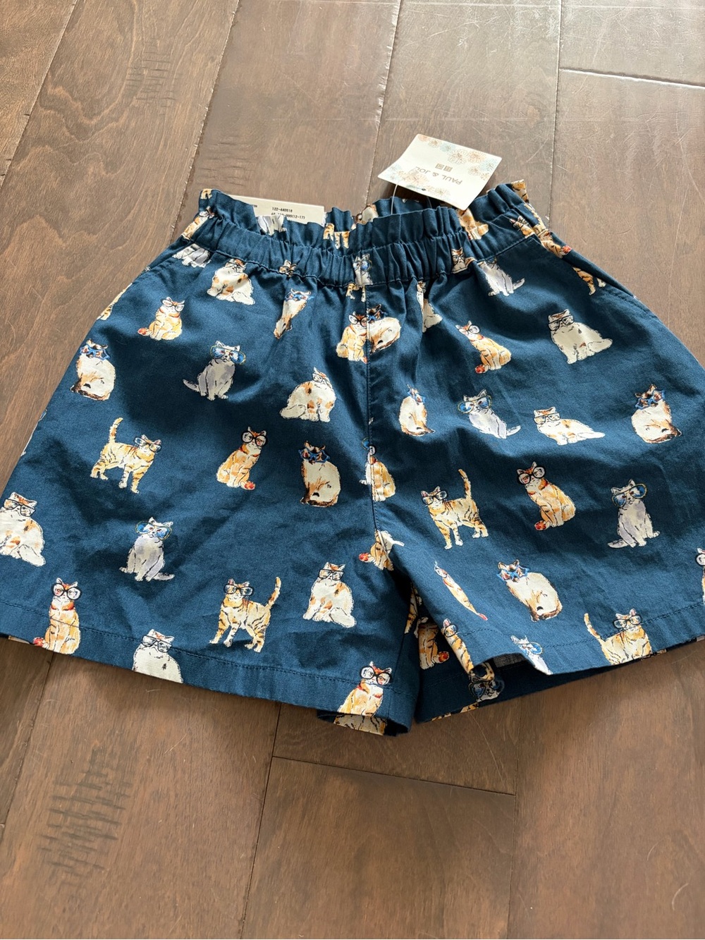 Uniqlo Paul and Joe girls cat shorts 4t nwt